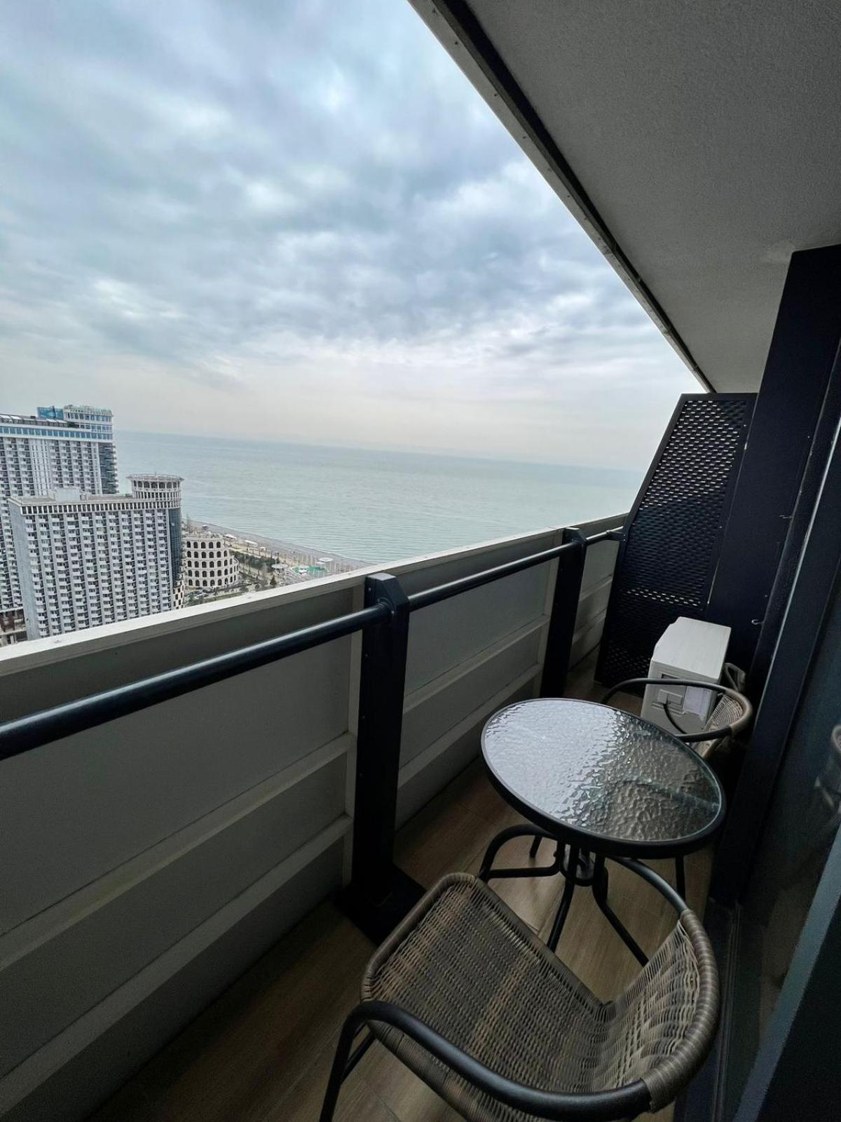 Orbi City Seaview Batumi Exterior photo